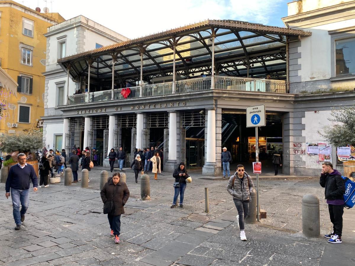 O Vic' Stritt' Hotell Napoli Eksteriør bilde